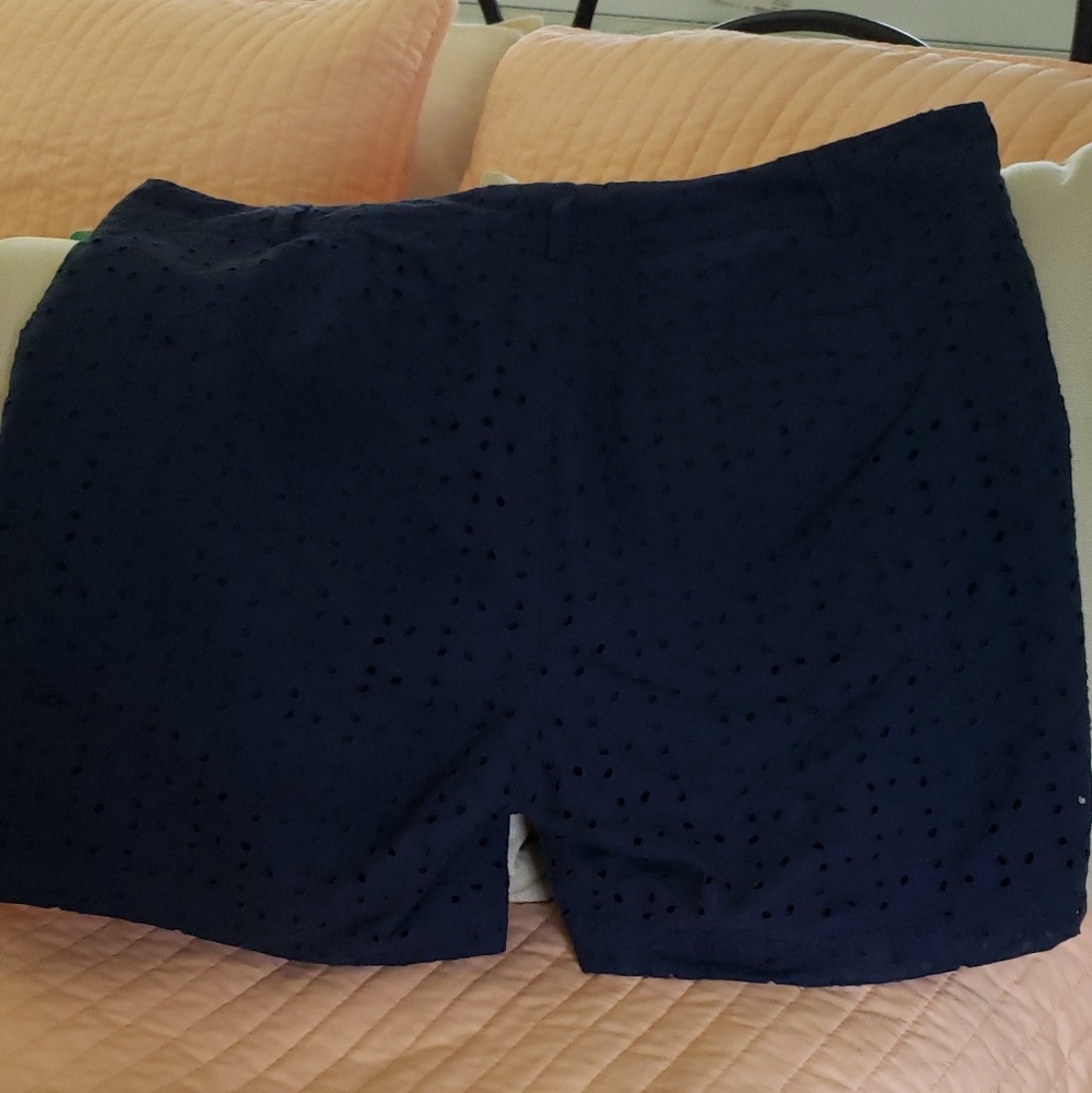 Izod navy blue eyelet shorts